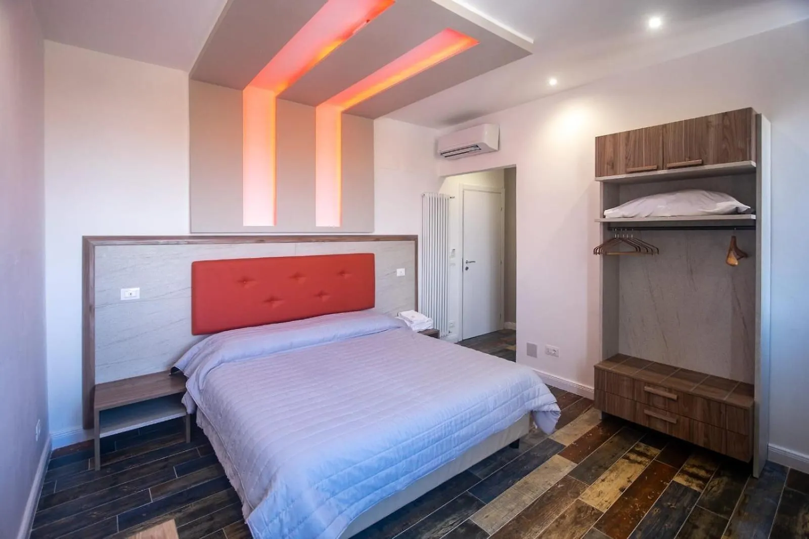 Ricci 16 - Suite & Rooms Livourne